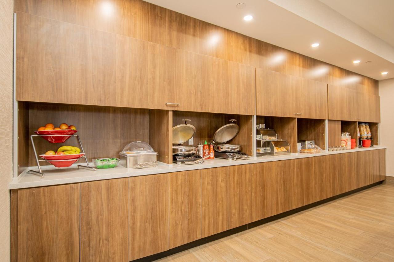 Towneplace Suites By Marriott Brantford And Conference Centre Εξωτερικό φωτογραφία